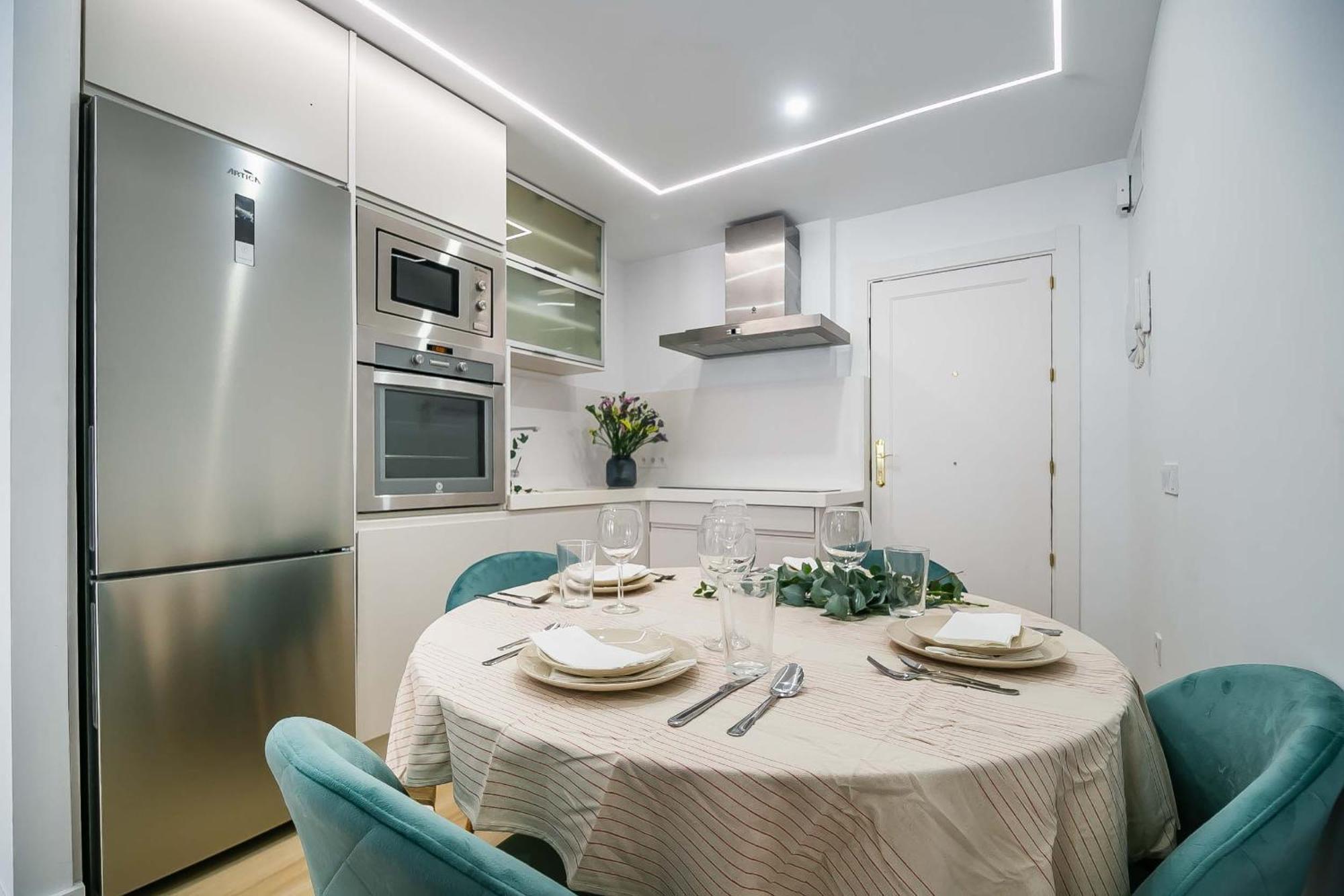 Luxury Los Boliches Beach Primera Linea De Playa Fuengirola Zewnętrze zdjęcie